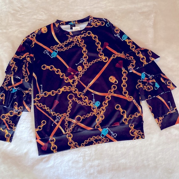 NWT “Two Hearts” Chainlink Print Top with Ruffles in Sleeves Size Plus 1X - Picture 1 of 14